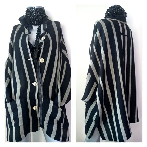 Lagenlook Oversized Pinstripe Asian Girl Wooden Buttons Shacket Relaxed Dress - Picture 7 of 11